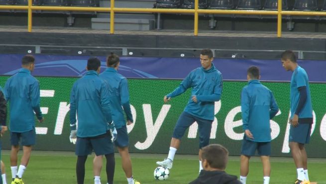 go to Königliche Ladehemmung: Real muss gegen BVB treffen