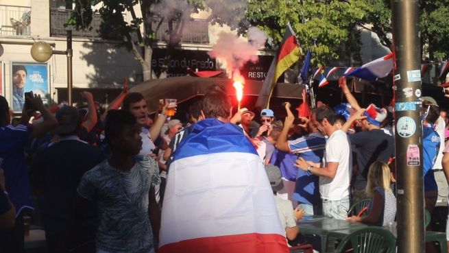 go to 2:0: Franzosen im Glück, deutsche Fans geschockt