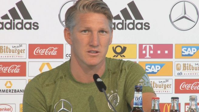 go to Vor DFB-Abschied: Schweinsteiger setzt weiter auf ManU