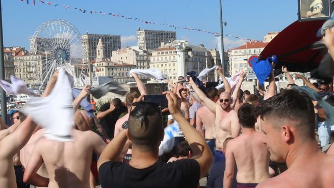 go to 2 Wochen nach EM-Krawallen: 'Die Polizei war schuld'