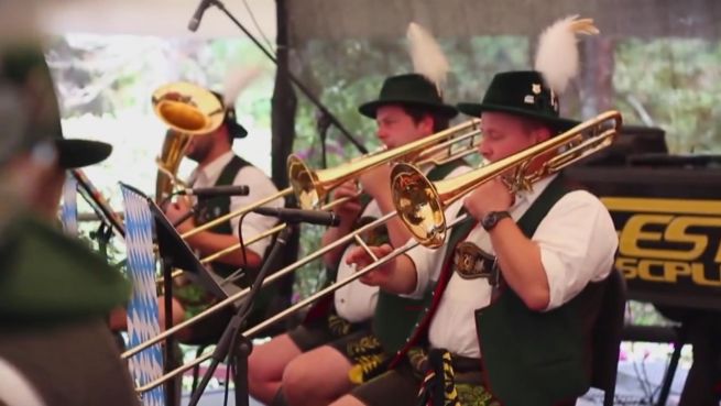 go to Oktoberfest in Übersee: Das deutsche Dorf in Venezuela